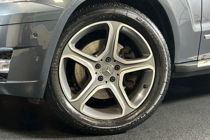 Sort Mercedes GLK350 fra 2010