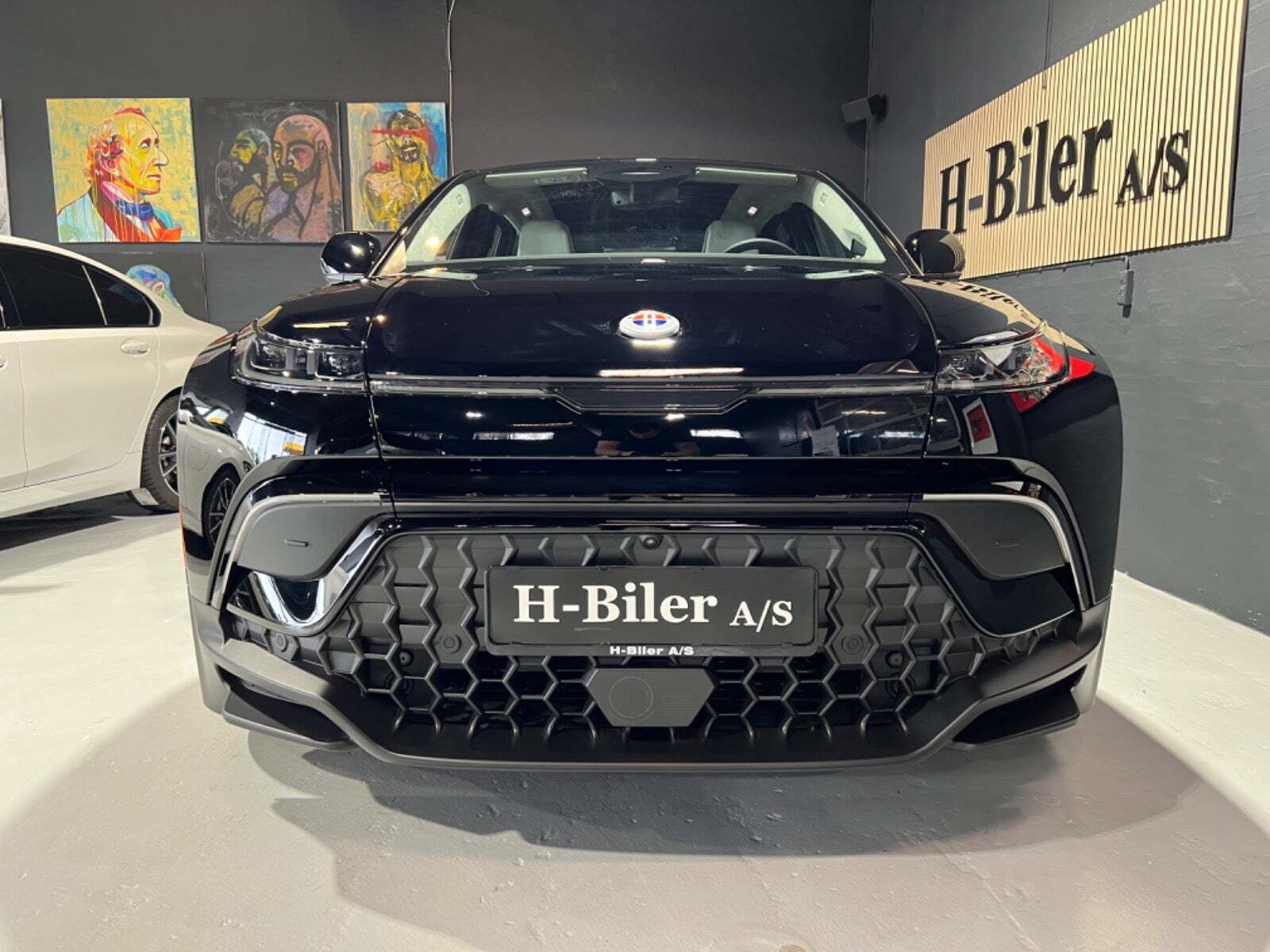 Sort Fisker Ocean fra 2024