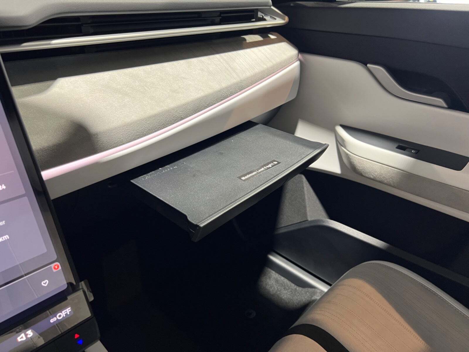 Sort Fisker Ocean fra 2024