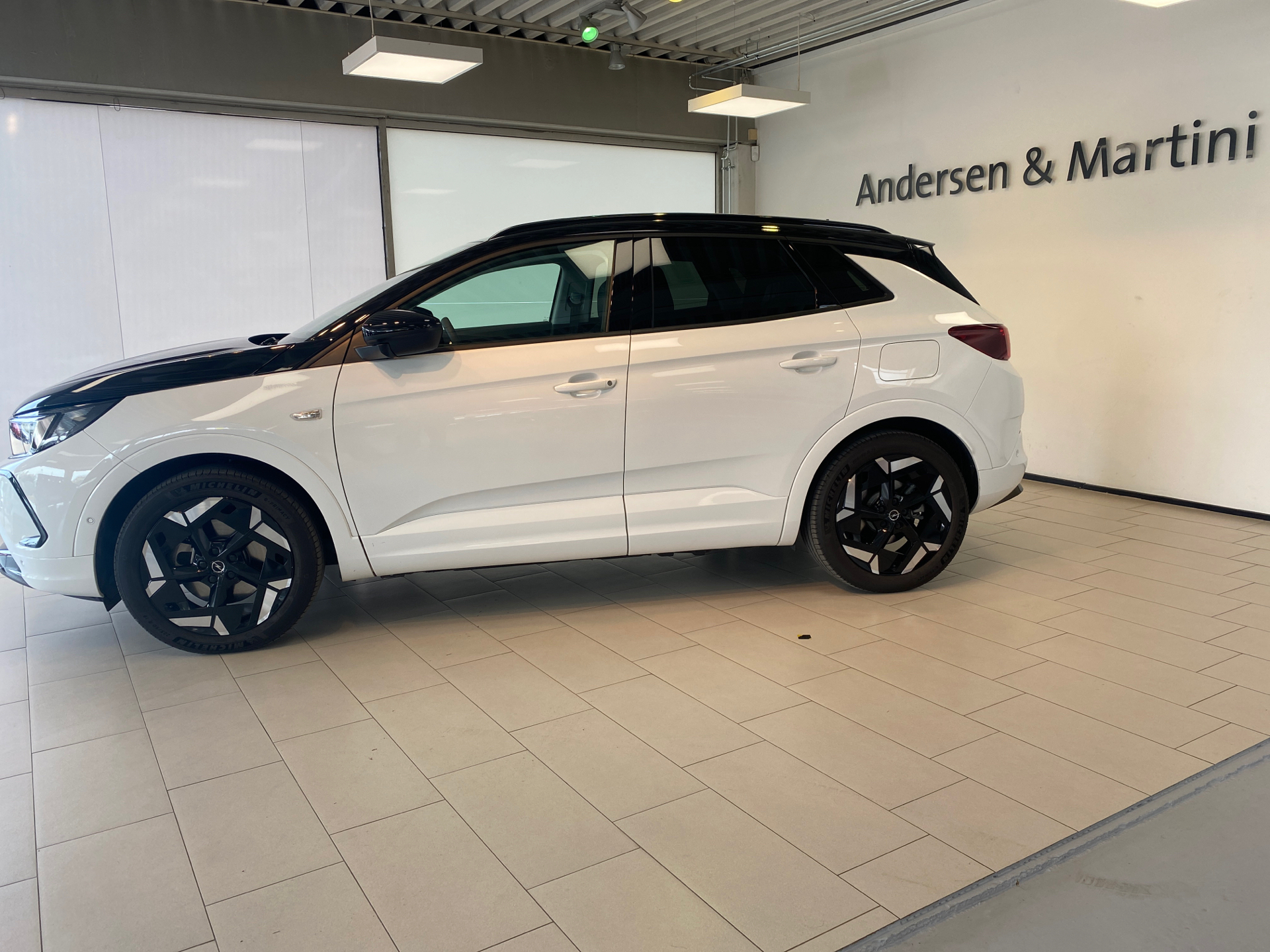 Opel Grandland 1,6 PHEV  Plugin-hybrid GSE AWD 300HK 5d 8g Aut.