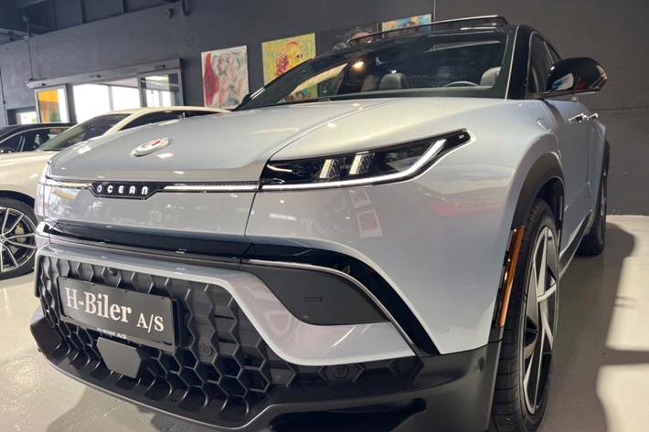 Blå Fisker Ocean fra 2024 set udefra