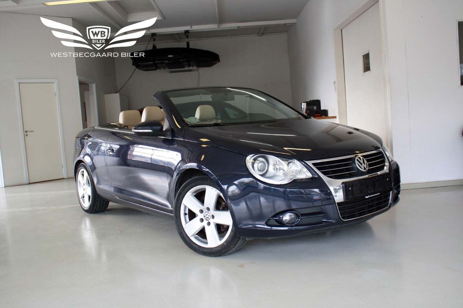 Blå VW Eos fra 2010