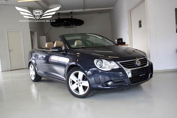 Blå VW Eos fra 2010