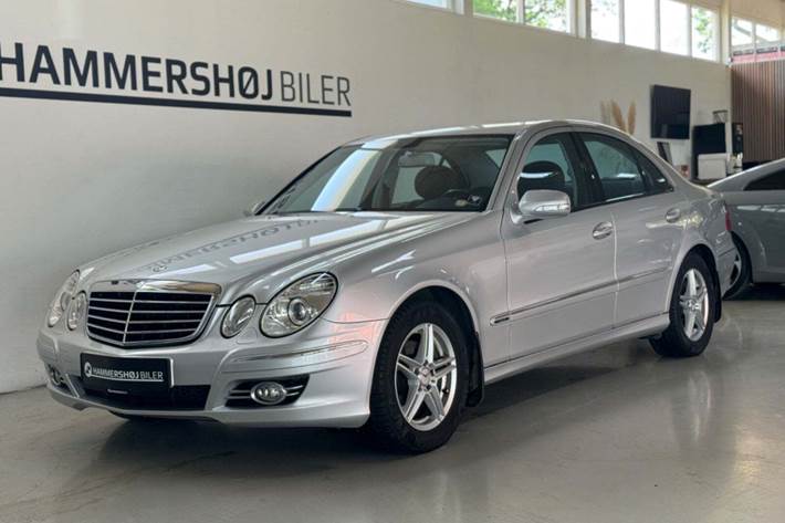 Sølv Mercedes E220 fra 2008