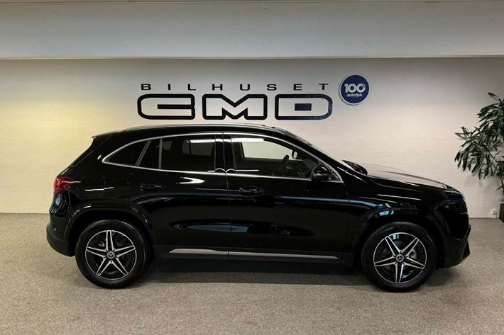 Sort Mercedes EQA250+ fra 2024