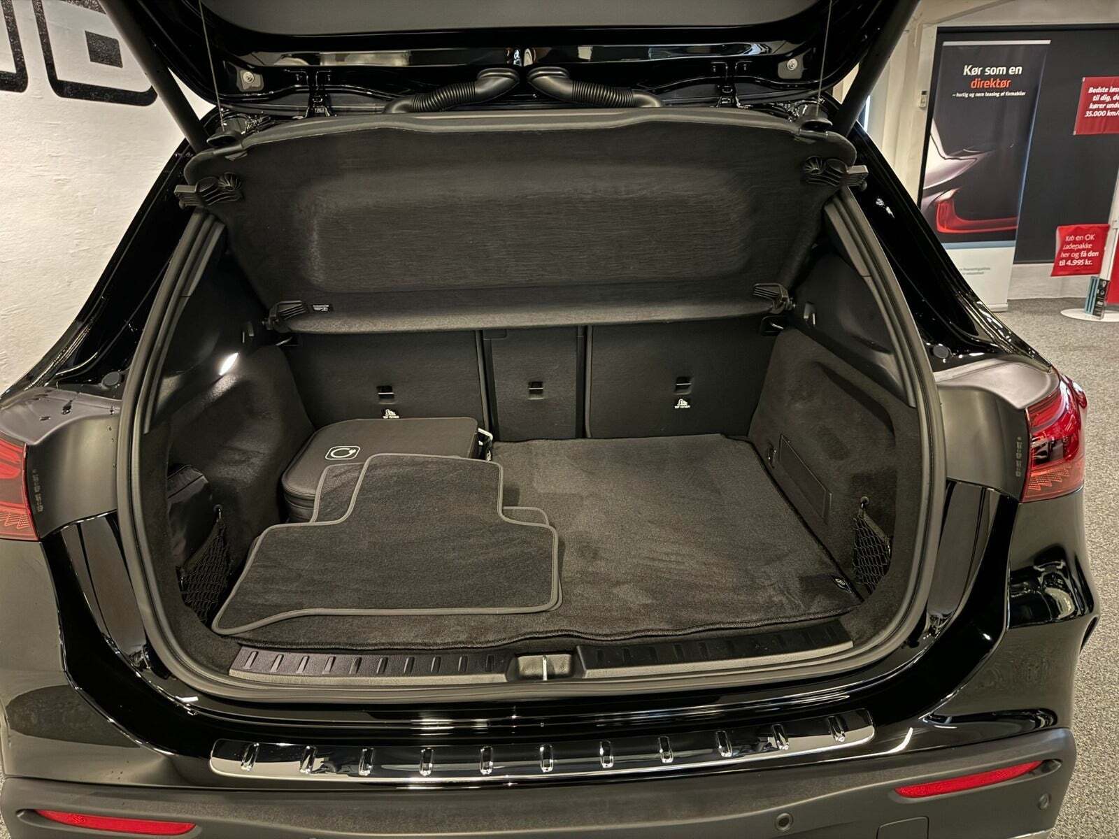 Sort Mercedes EQA250+ fra 2024