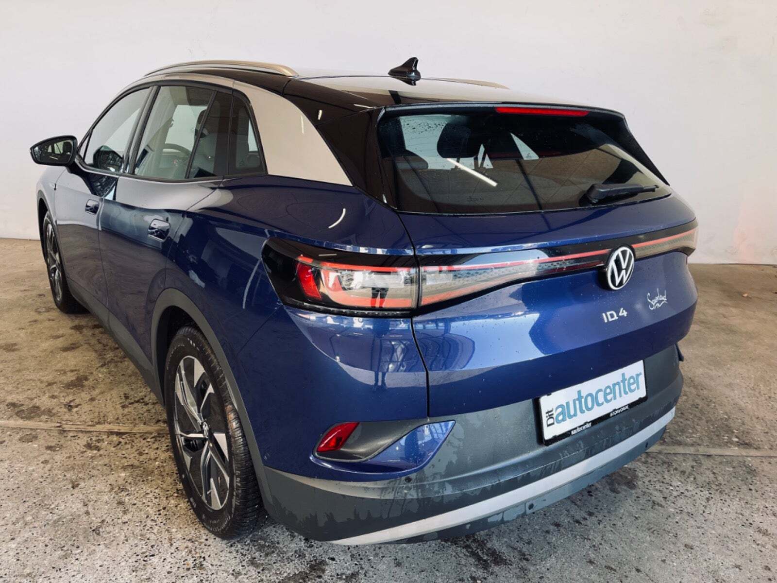 Blå VW ID.4 fra 2023