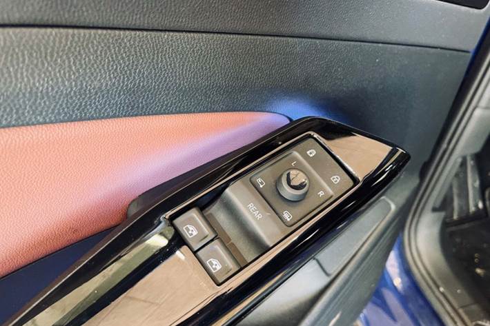 Blå VW ID.4 fra 2023