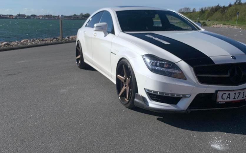 Mercedes CLS220 5,5 G37YP1