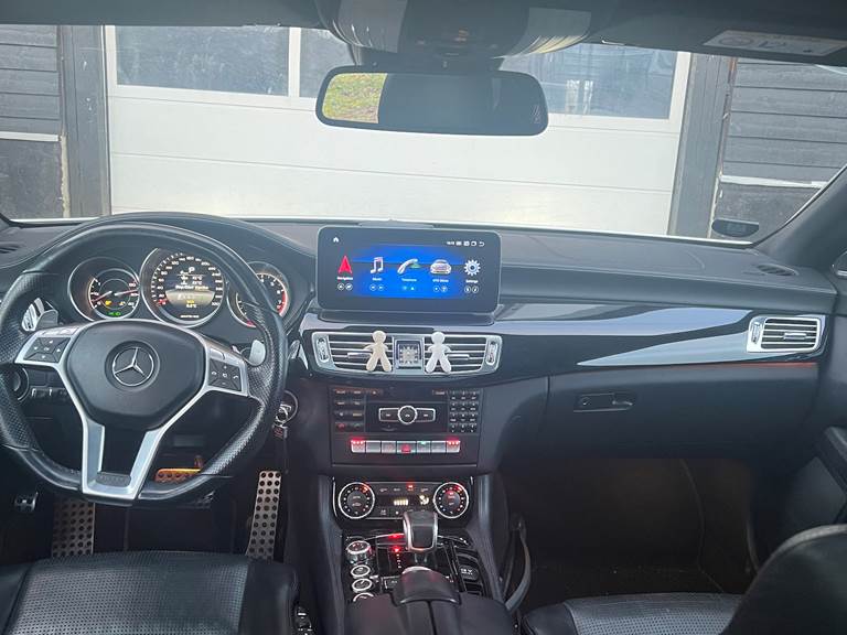 Mercedes CLS220 5,5 G37YP1