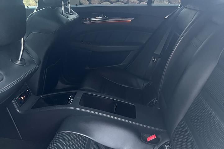 Hvid Mercedes CLS220 fra 2013