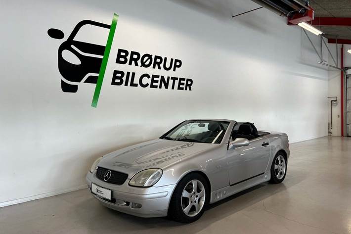 Sølv Mercedes SLK230 fra 1997