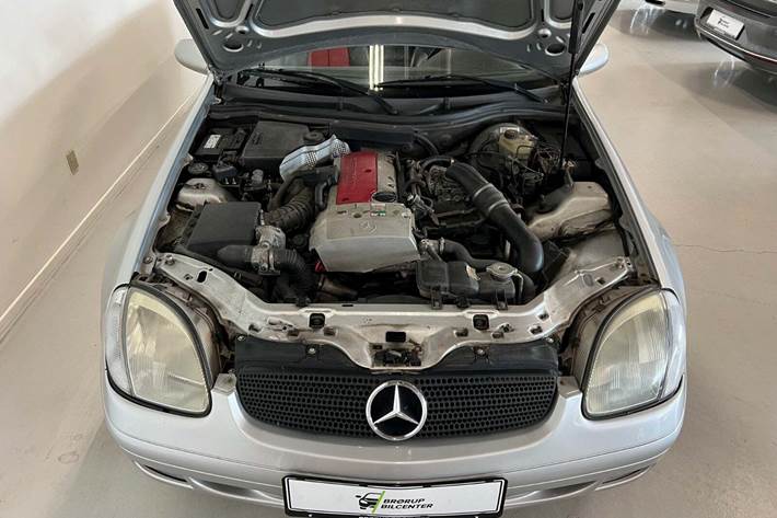 Sølv Mercedes SLK230 fra 1997