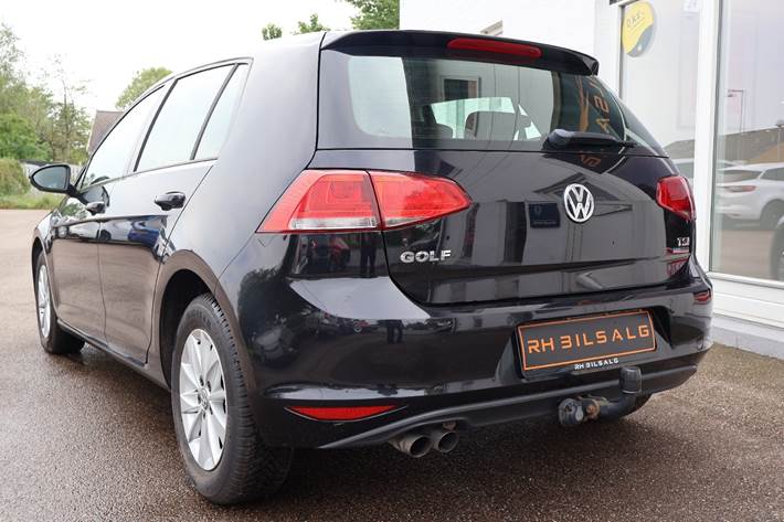 Sort VW Golf fra 2014