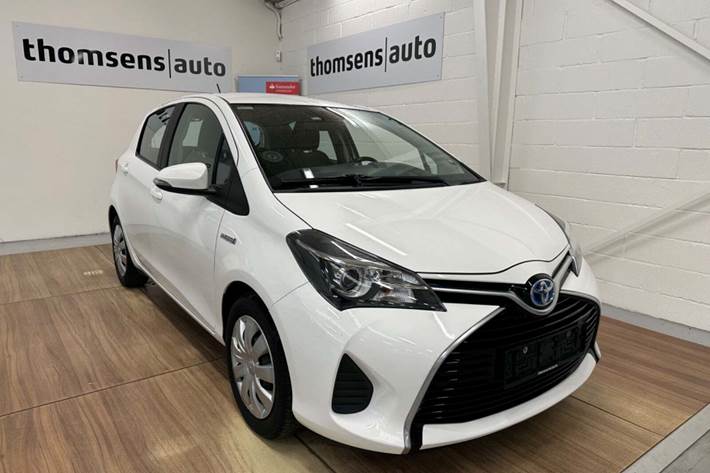 Hvid Toyota Yaris fra 2016
