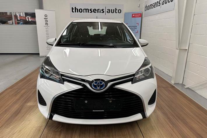 Hvid Toyota Yaris fra 2016