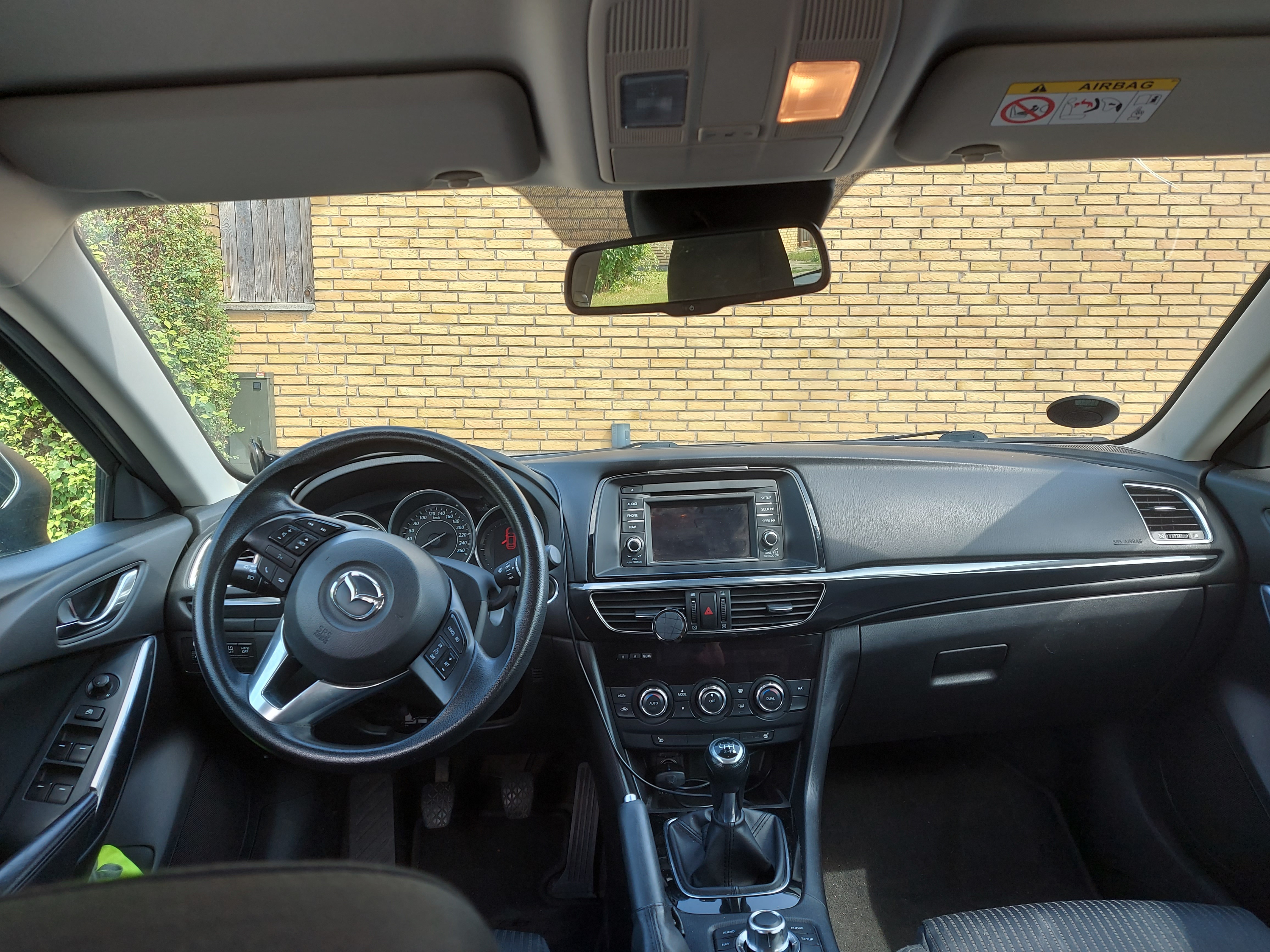 Blå Mazda 6 fra 2015