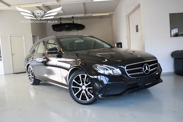 Sort Mercedes E220 d fra 2017