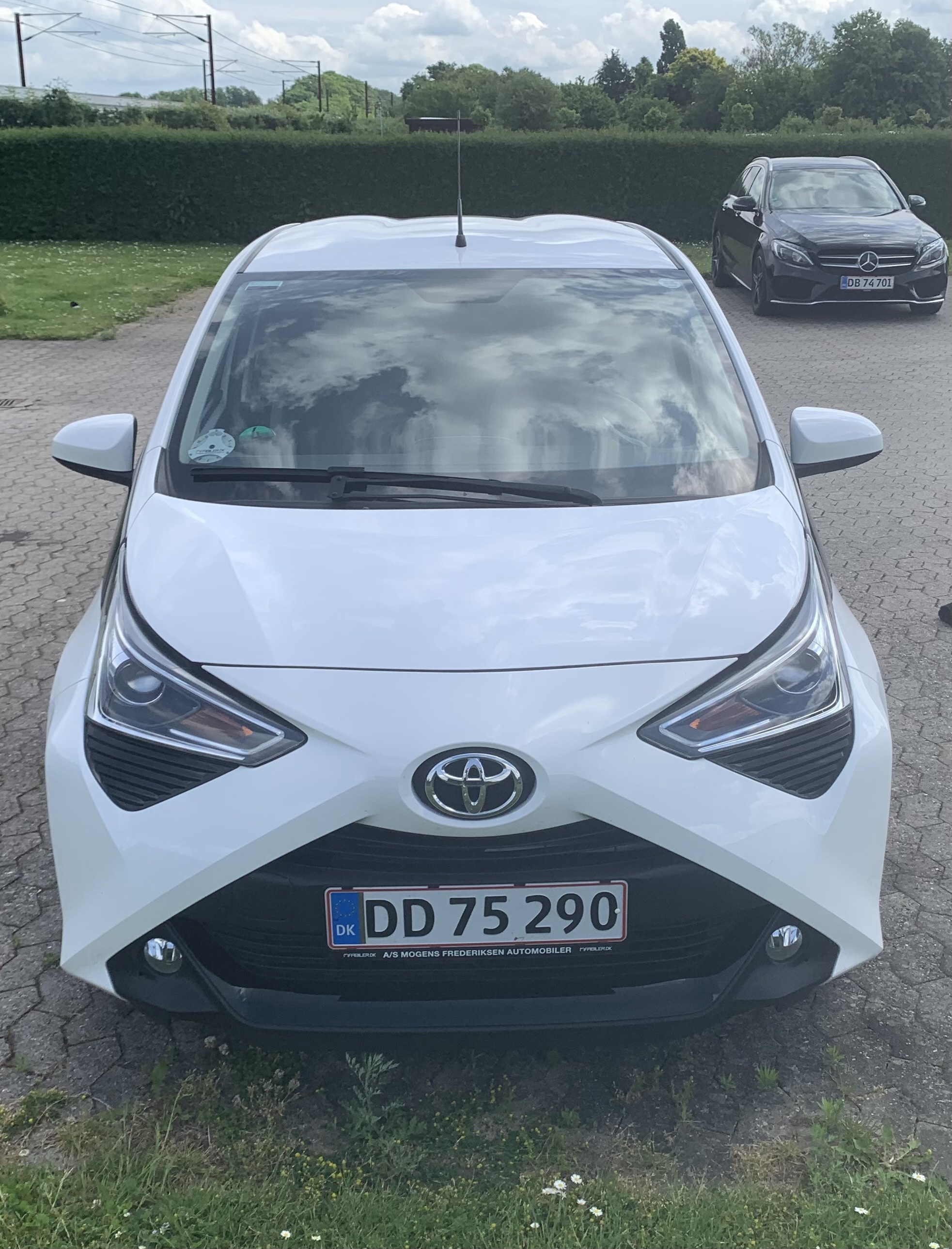 Hvid Toyota Aygo fra 2021
