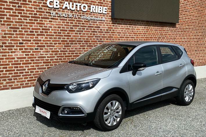 Grå Renault Captur fra 2016