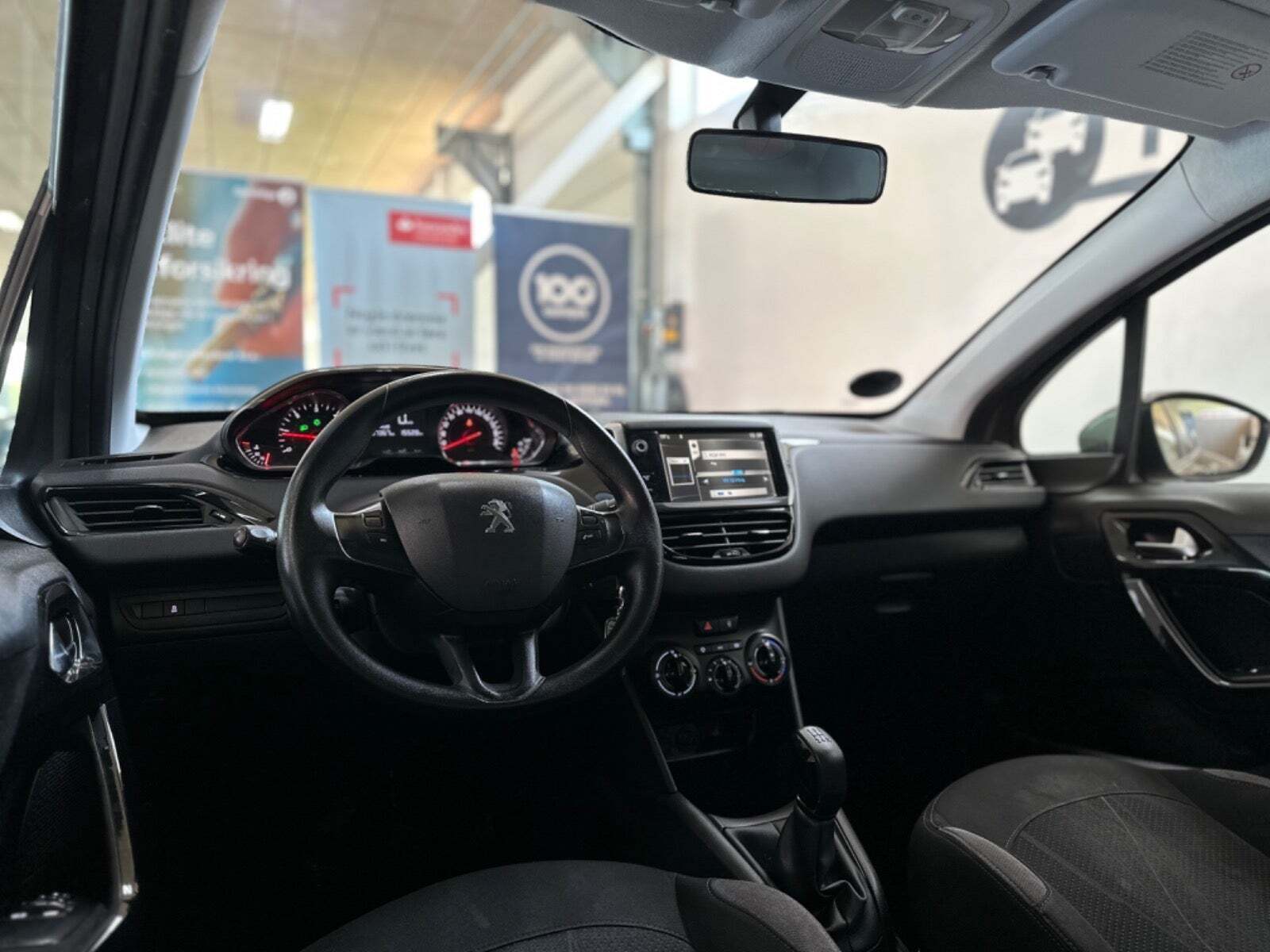 undefined Peugeot 208 fra 2012