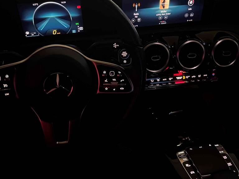 Mercedes A-Klasse 1,5 180 d Hatchback 7G-DCT