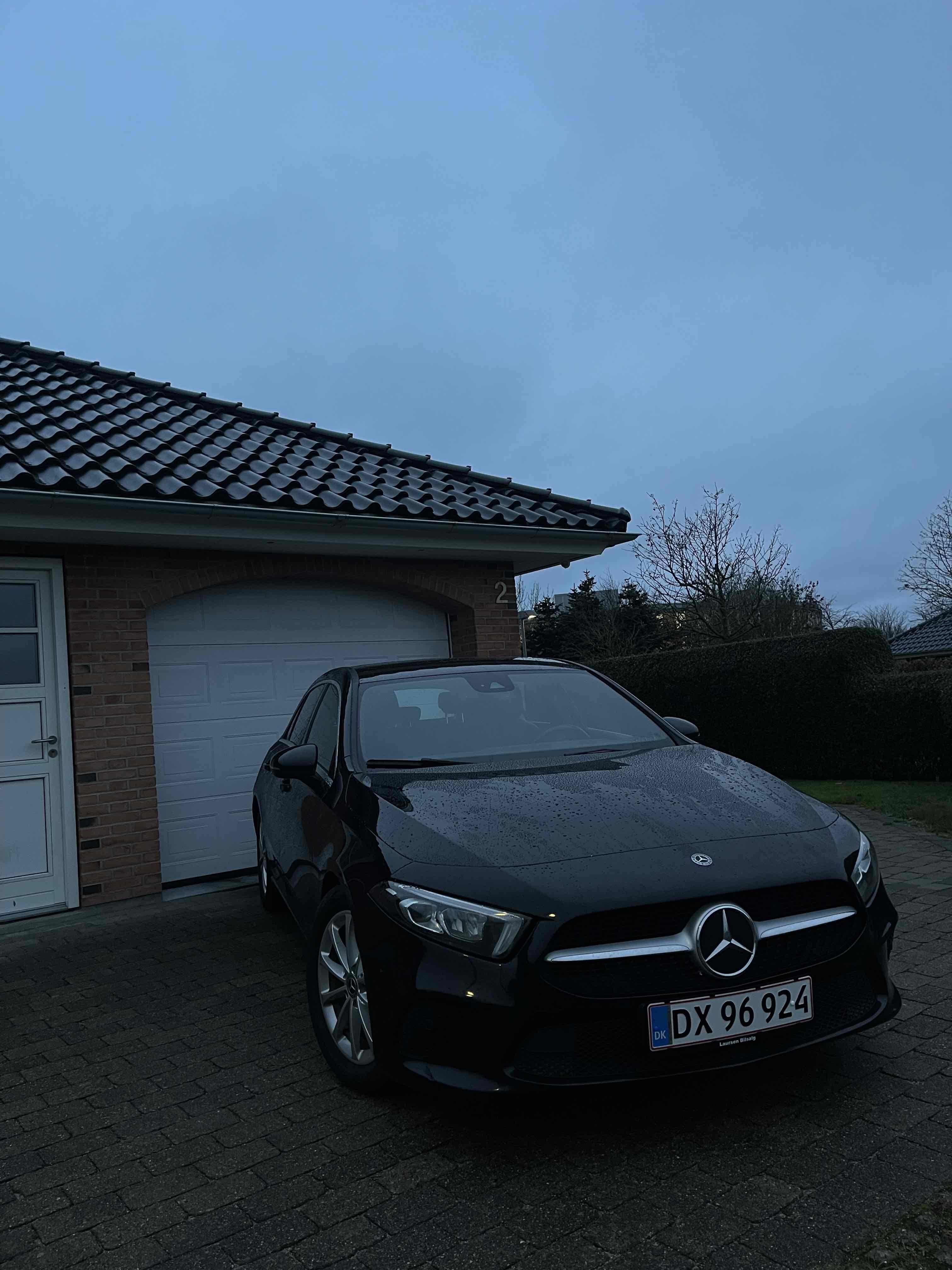 Mercedes A-Klasse 1,5 180 d Hatchback 7G-DCT