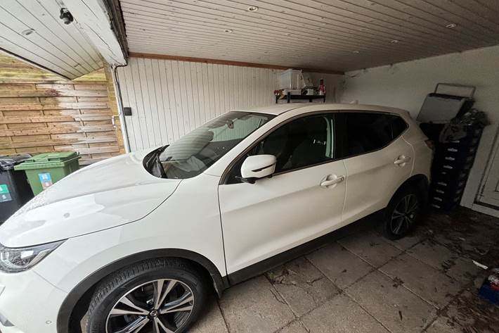 Hvid Nissan Qashqai fra 2019