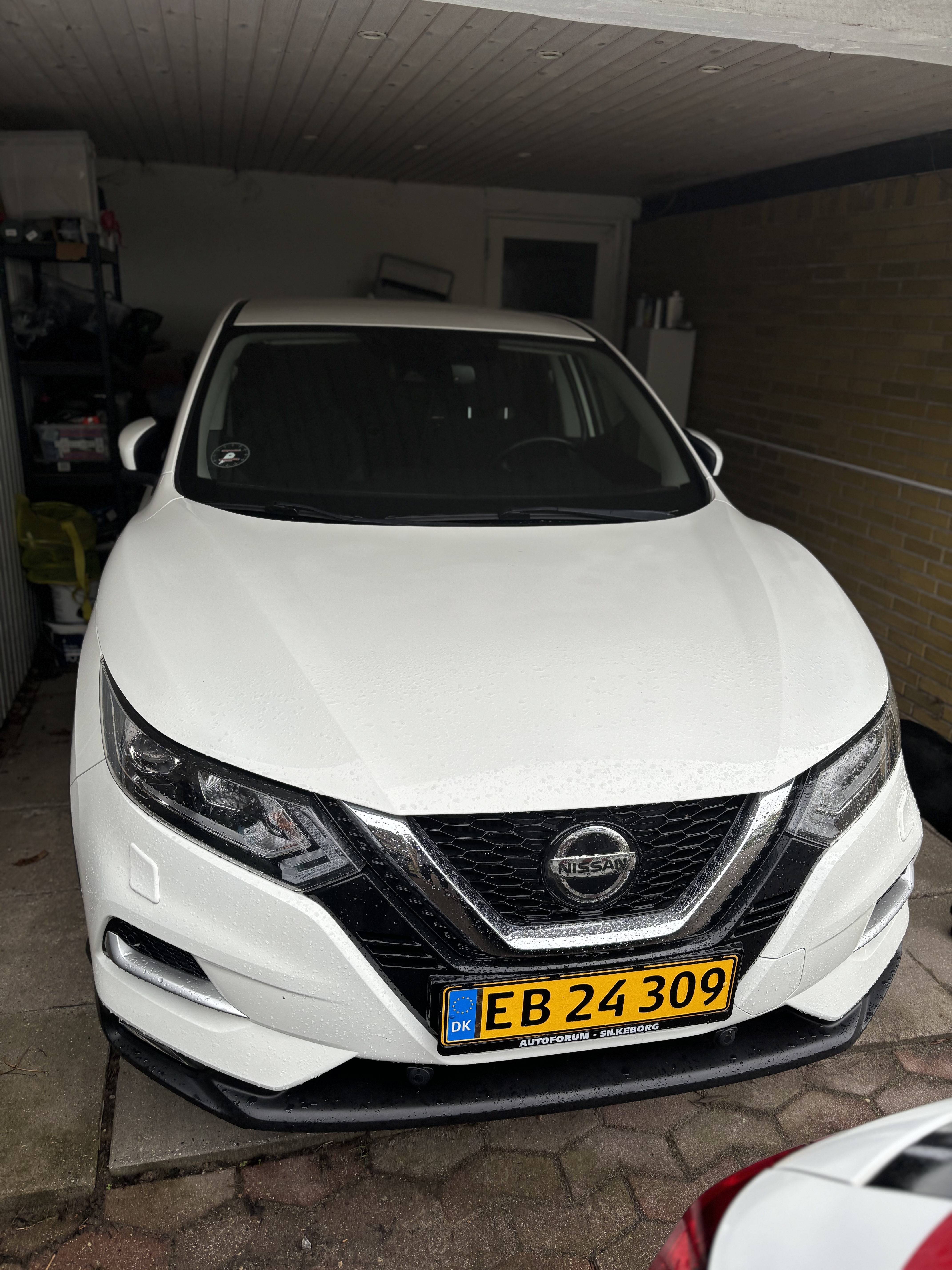 Hvid Nissan Qashqai fra 2019