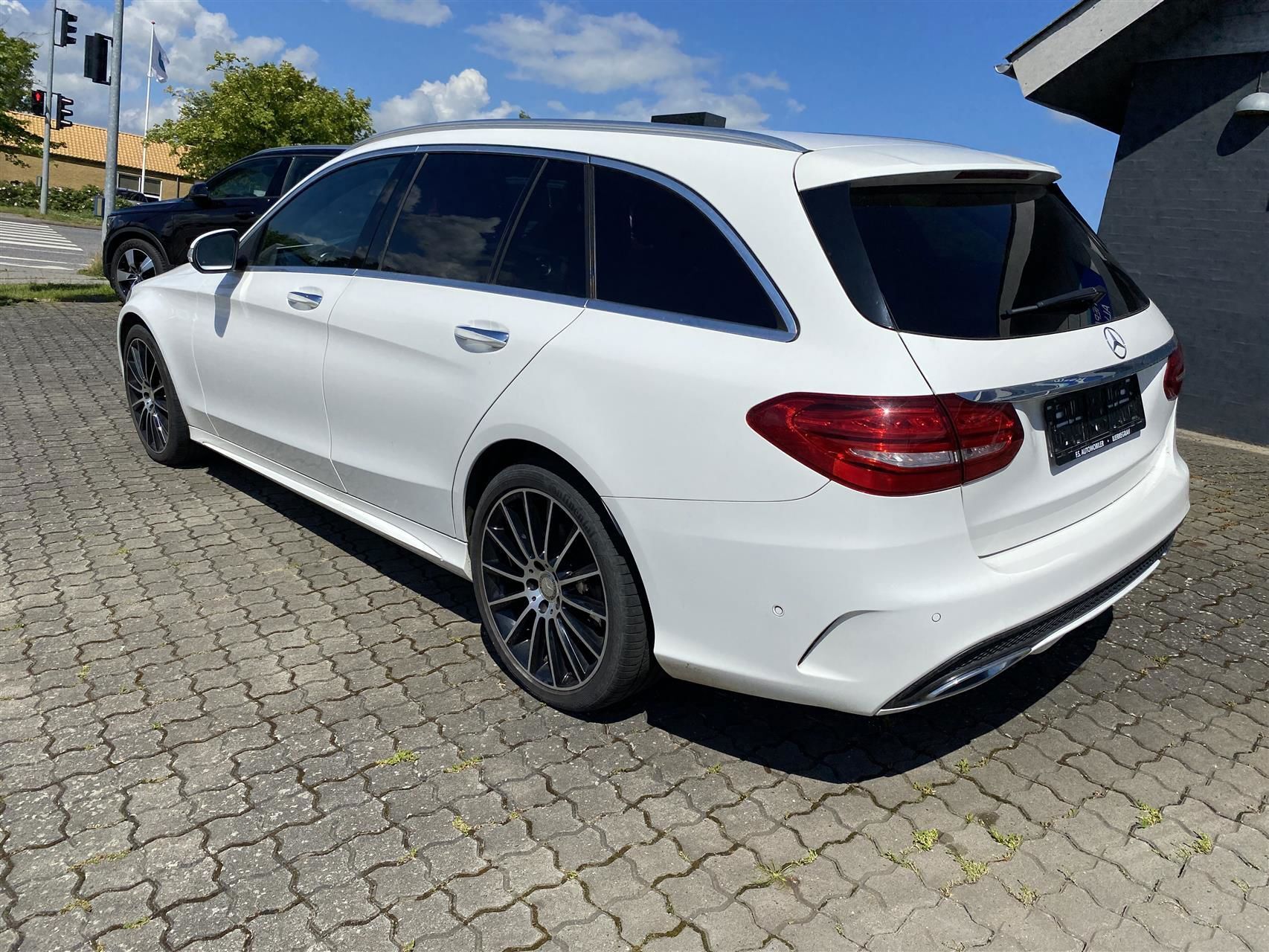 Hvid Mercedes C220 d fra 2015