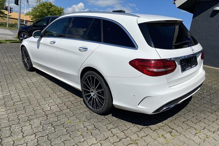 Hvid Mercedes C220 d fra 2015