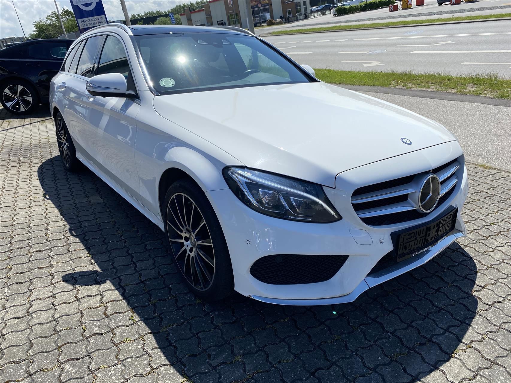 Hvid Mercedes C220 d fra 2015