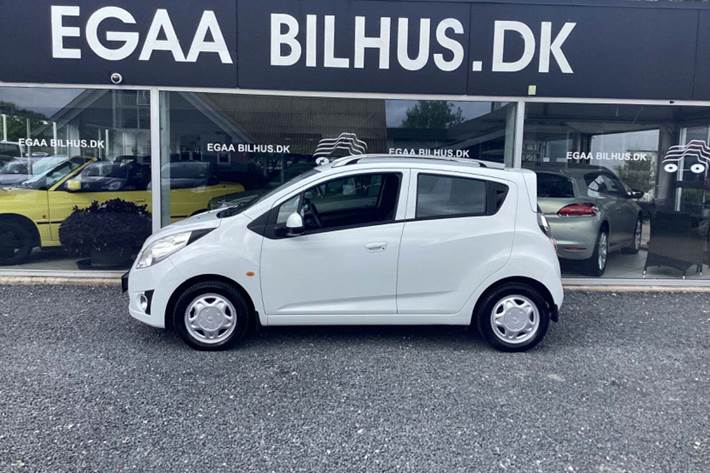 Hvid Chevrolet Spark fra 2011