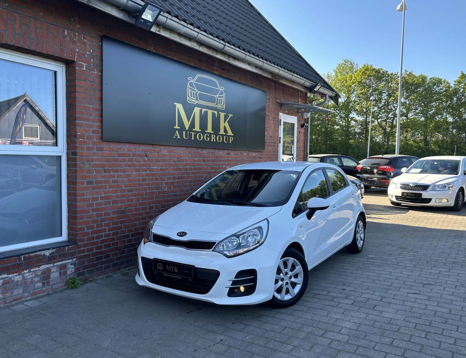 Hvid Kia Rio fra 2016