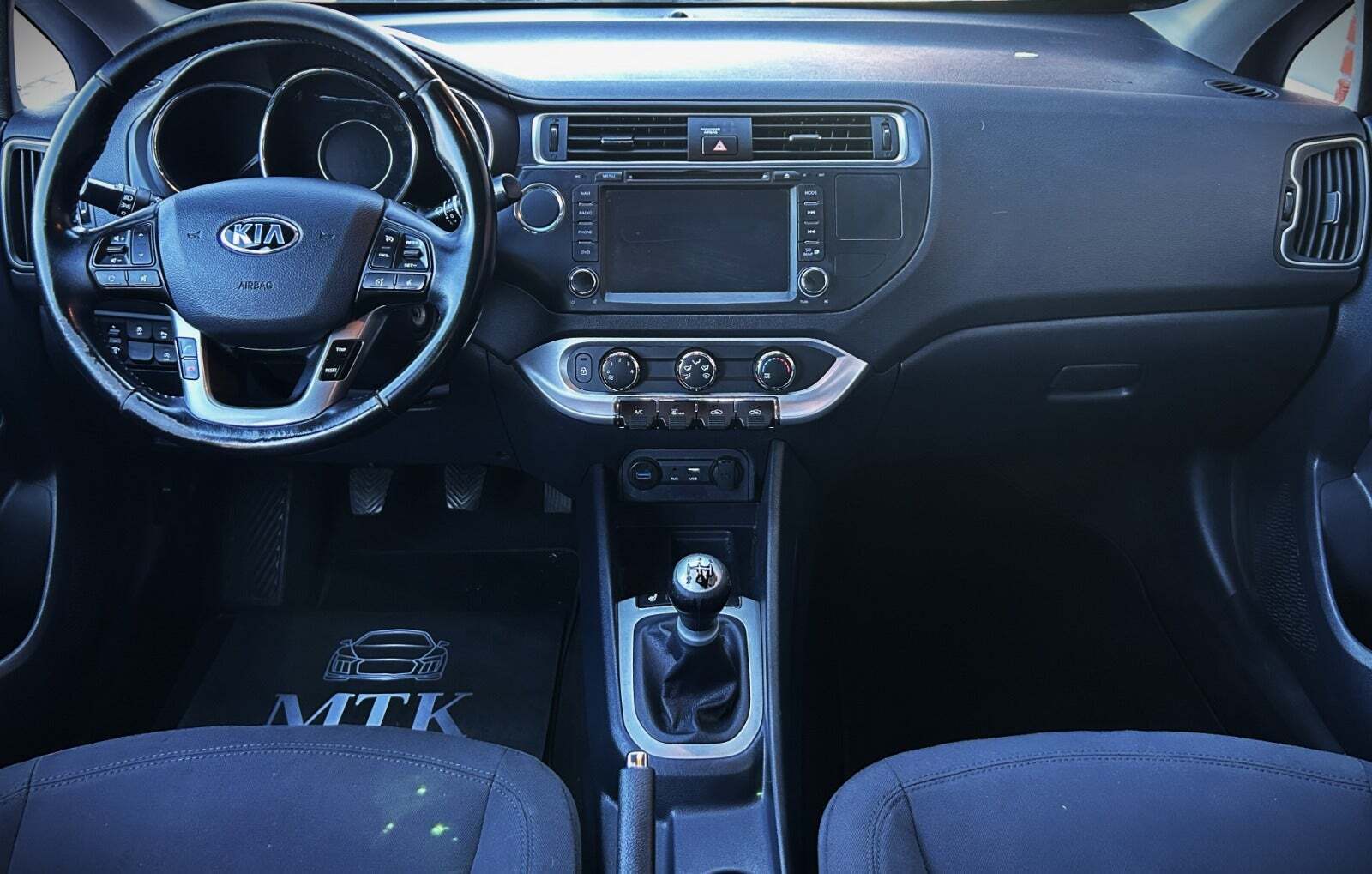 Hvid Kia Rio fra 2016