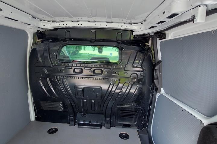 Hvid Ford Transit Connect fra 2016