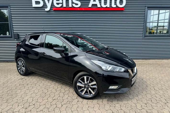 Sort Nissan Micra fra 2018 set udefra