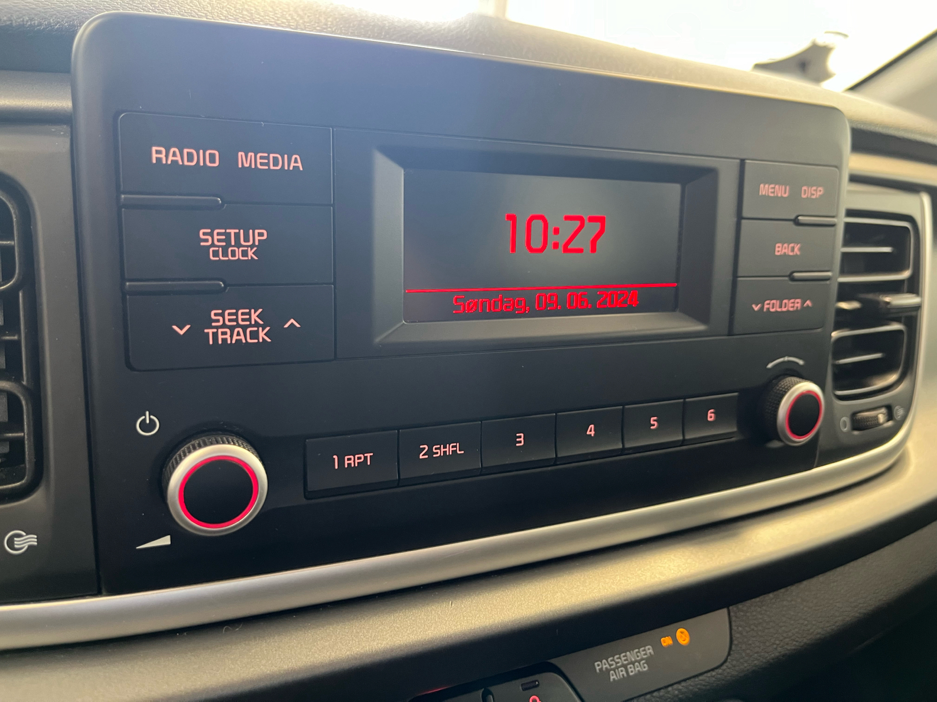 Rød Kia Rio fra 2020
