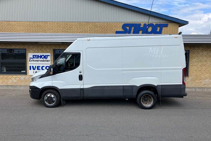 Hvid Iveco Daily fra 2018