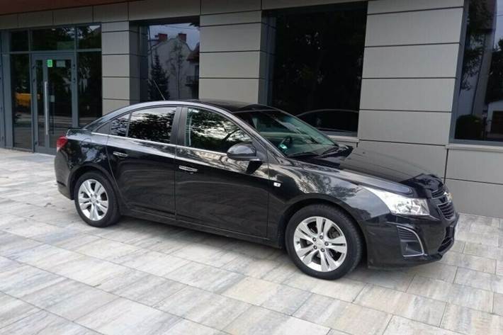 Sort Chevrolet Cruze fra 2013