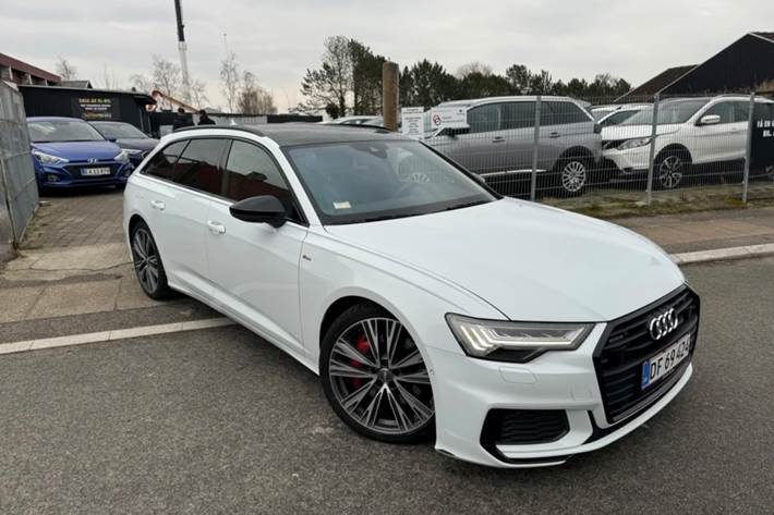 Hvid Audi A 6 fra 2020