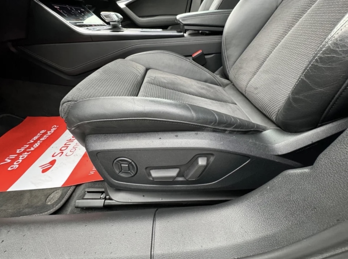 Hvid Audi A 6 fra 2020