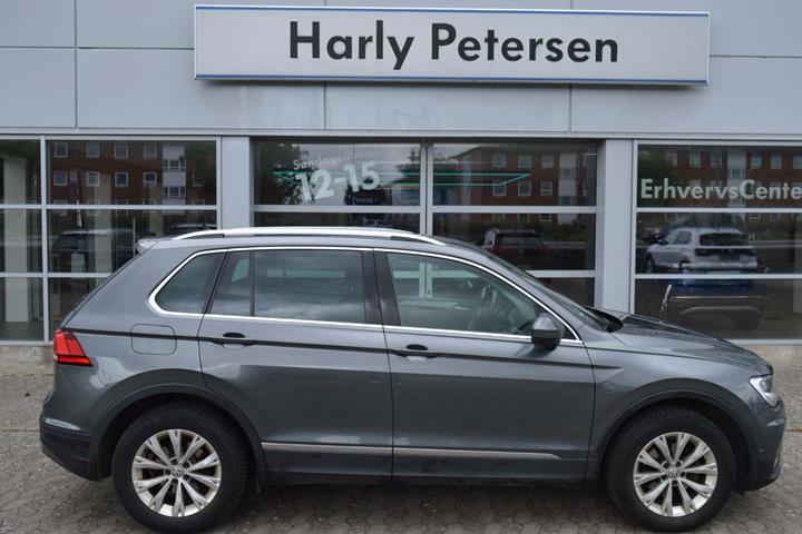Grå VW Tiguan fra 2020