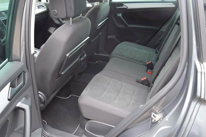 Grå VW Tiguan fra 2020