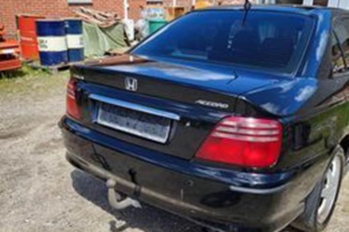 Sort Honda Accord fra 2001