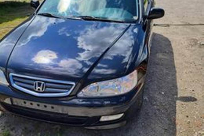 Sort Honda Accord fra 2001