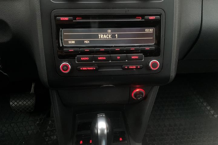 Sort VW Touran fra 2014