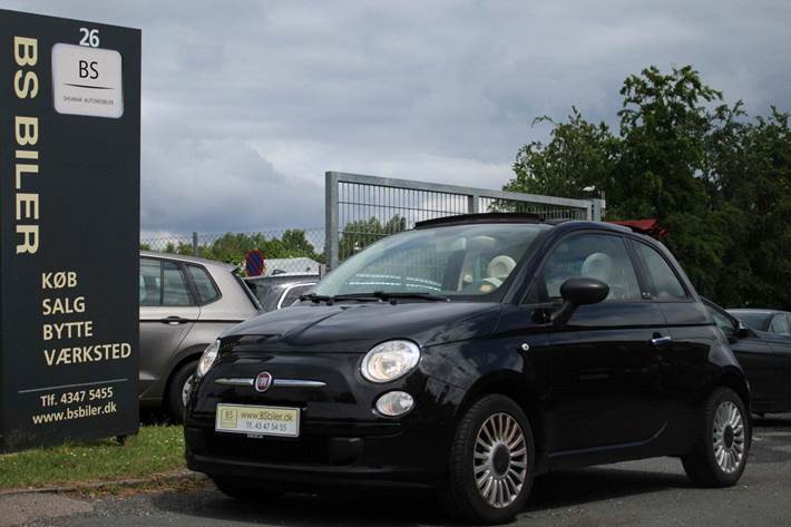 Sort Fiat 500C fra 2013