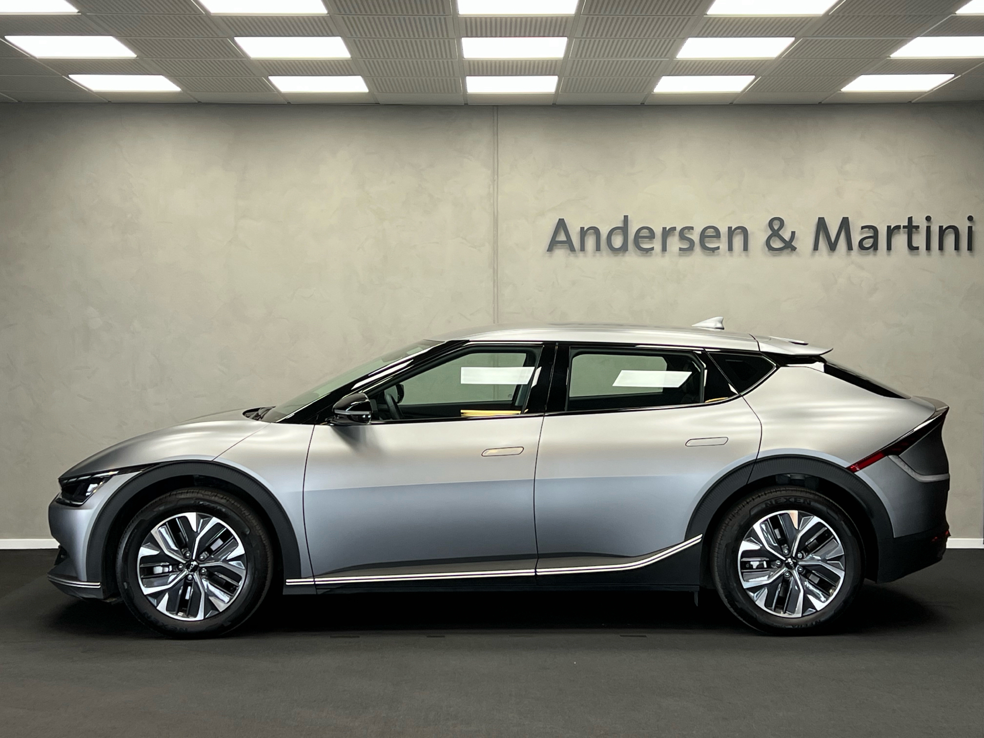 Grå Kia EV6 fra 2022