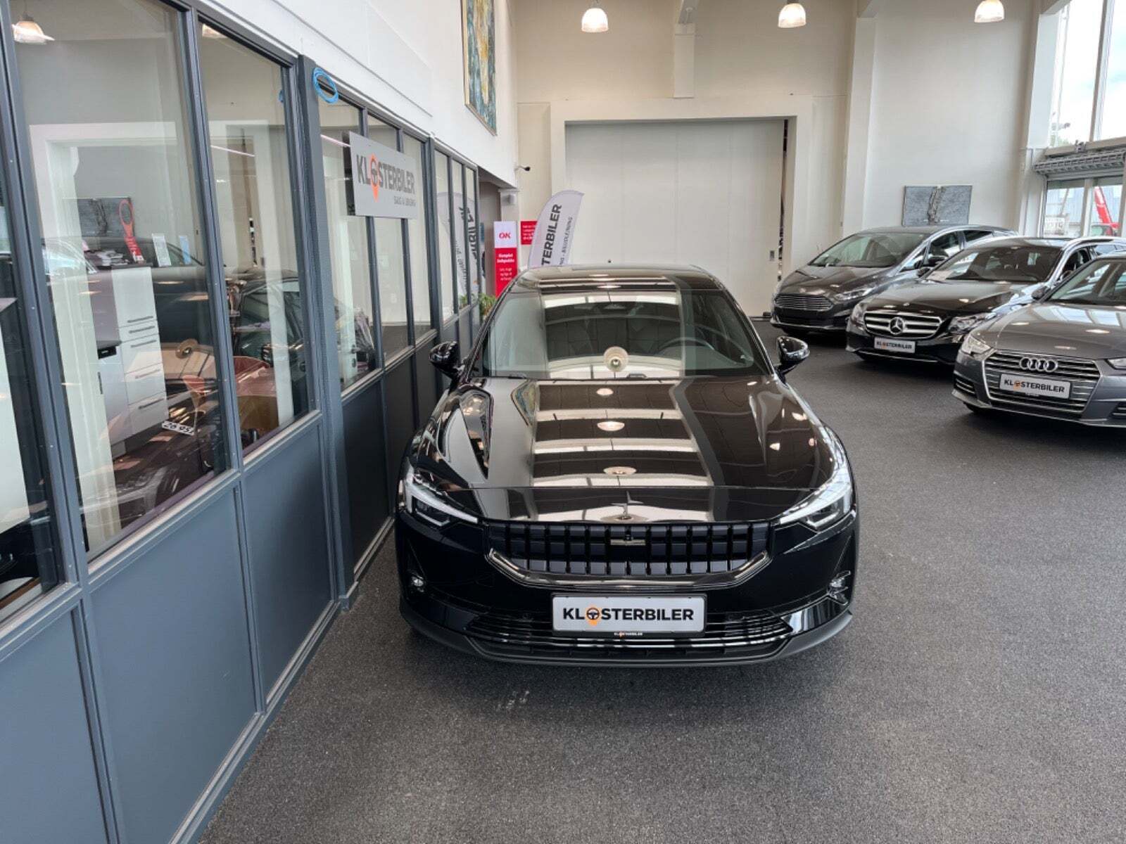 Sort Polestar 2 fra 2022